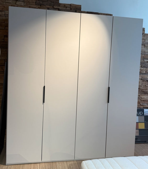 Drehtürenschrank Horizont